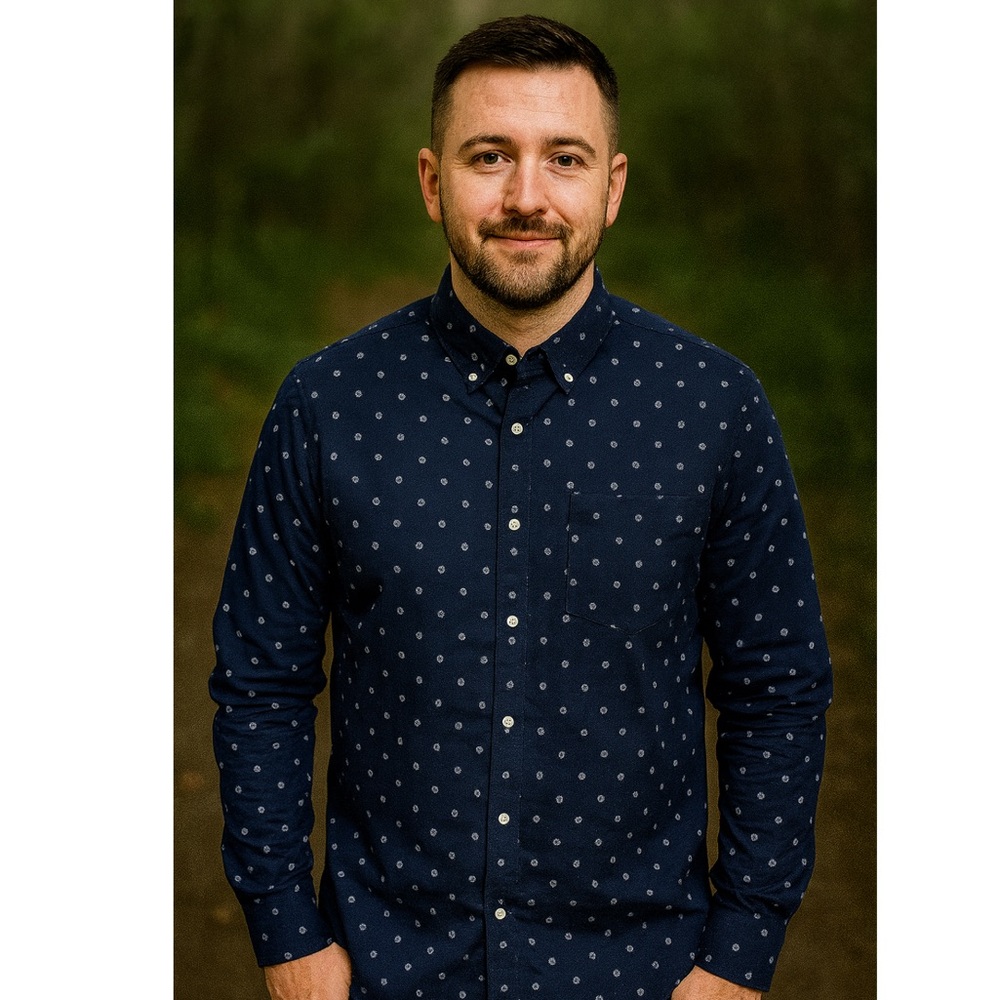 Goodfellow & Co Navy Ditsy Floral Long Sleeve Button-Up Shirt – Size M